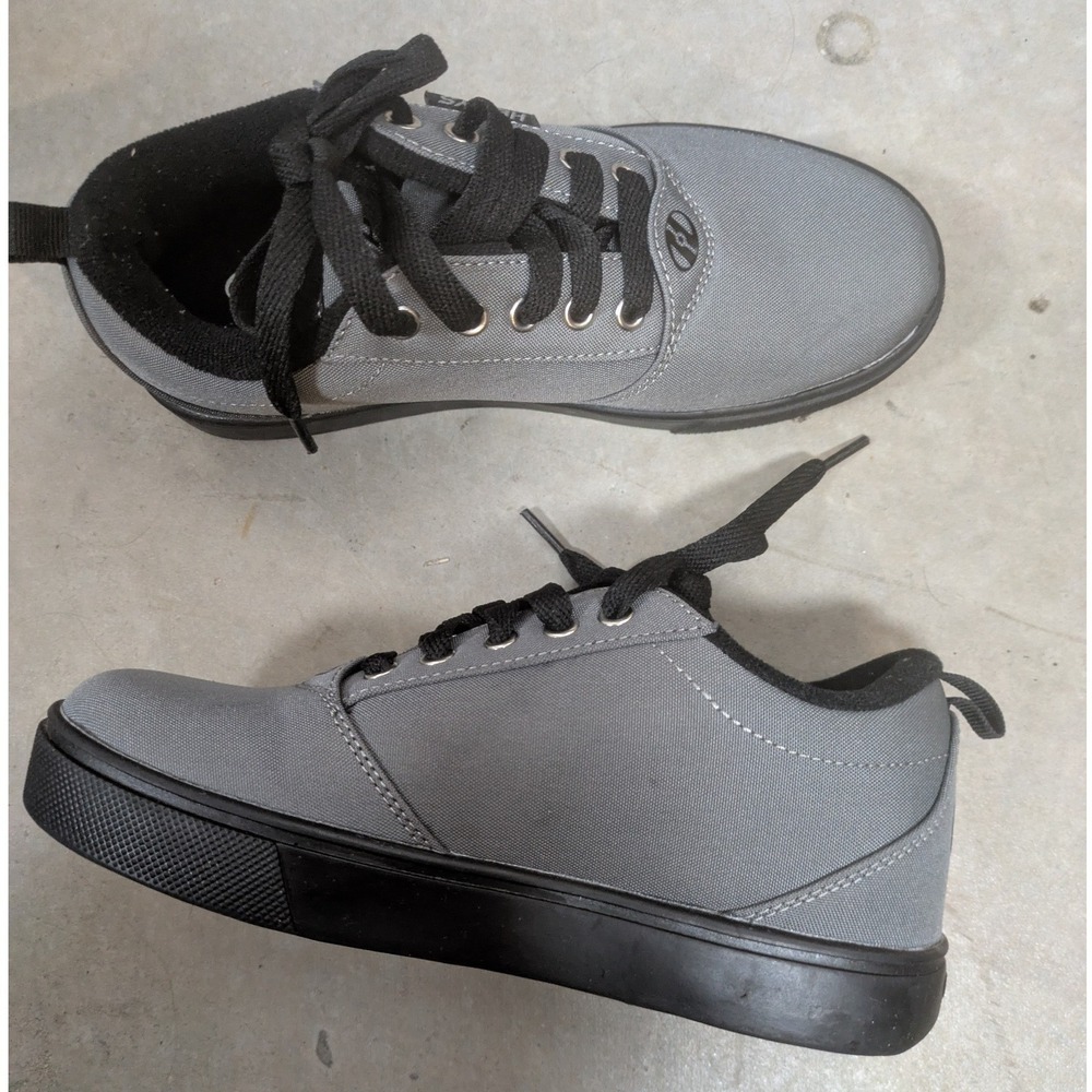 Heelys Pro 20 Wheeled Skate Shoes Kid's Size 3 Grey Black HE00026021